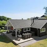 A Stunning In With 3 Bedrooms And Wifi Prázdninový dům
