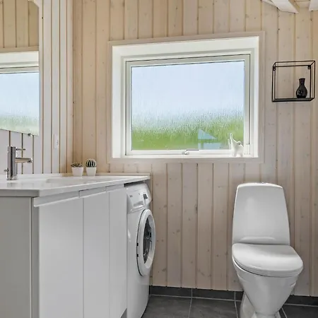 A Stunning In With 3 Bedrooms And Wifi Haderslev