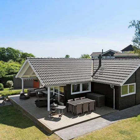 A Stunning In With 3 Bedrooms And Wifi 別荘