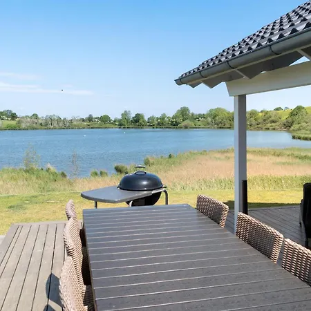 A Stunning In With 3 Bedrooms And Wifi Сasa de vacaciones Haderslev
